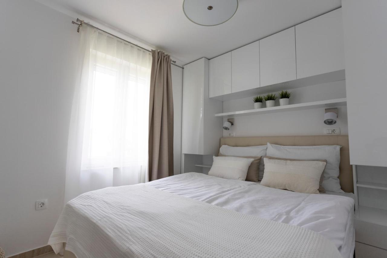 Luxury Mantinela Apartment Малинська Екстер'єр фото